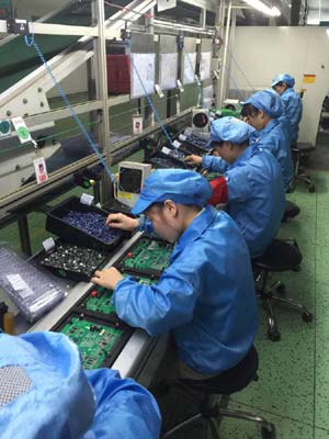 贏信實力-視頻光端機生產線